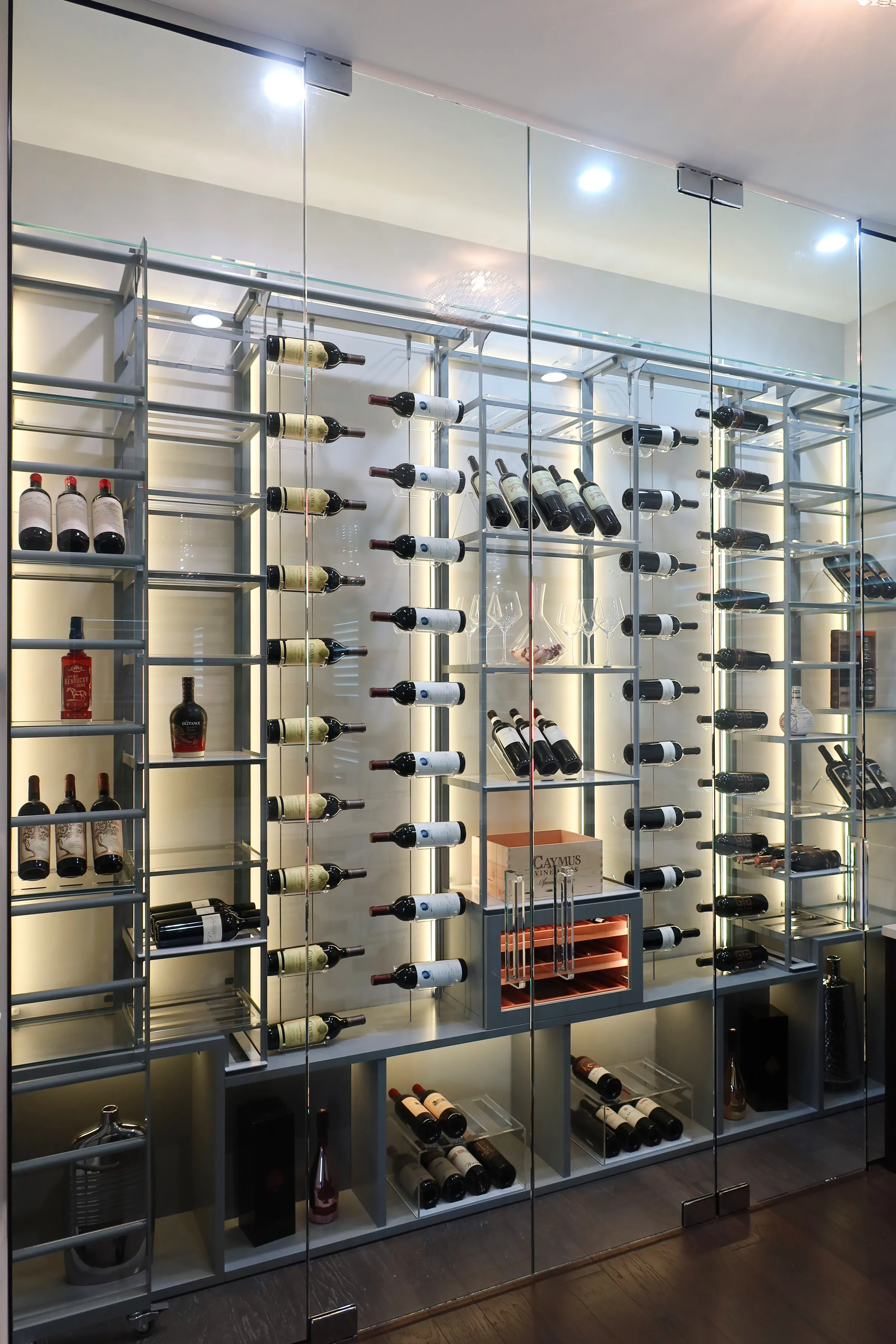 Cover photograph — Top 10 Cavas de Vino que Hemos Construido en Boca Ratón: Una Exhibición de Diseño