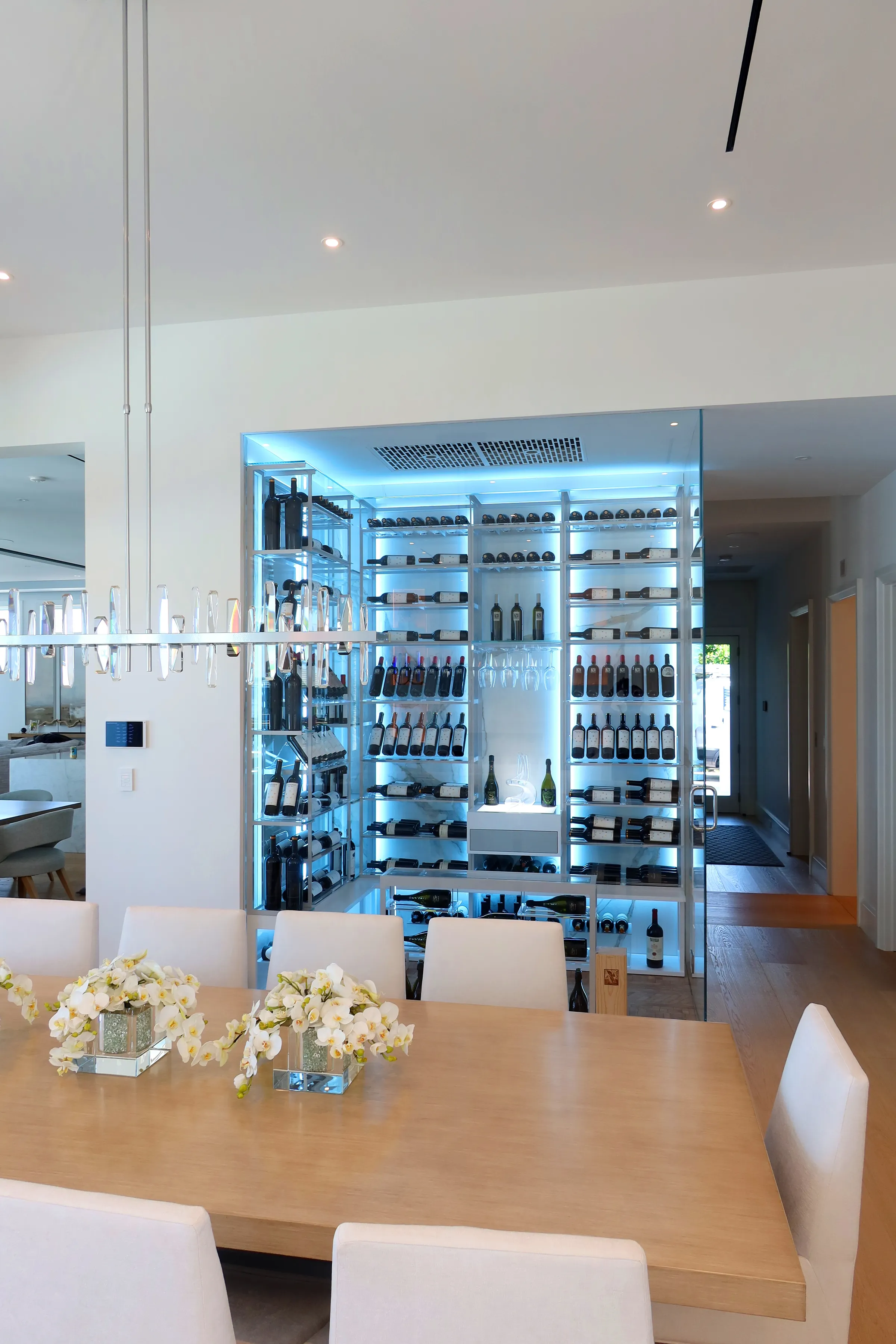 Modern Wine Room Stuart FL — Coconut Point — photograph 3 of 4
