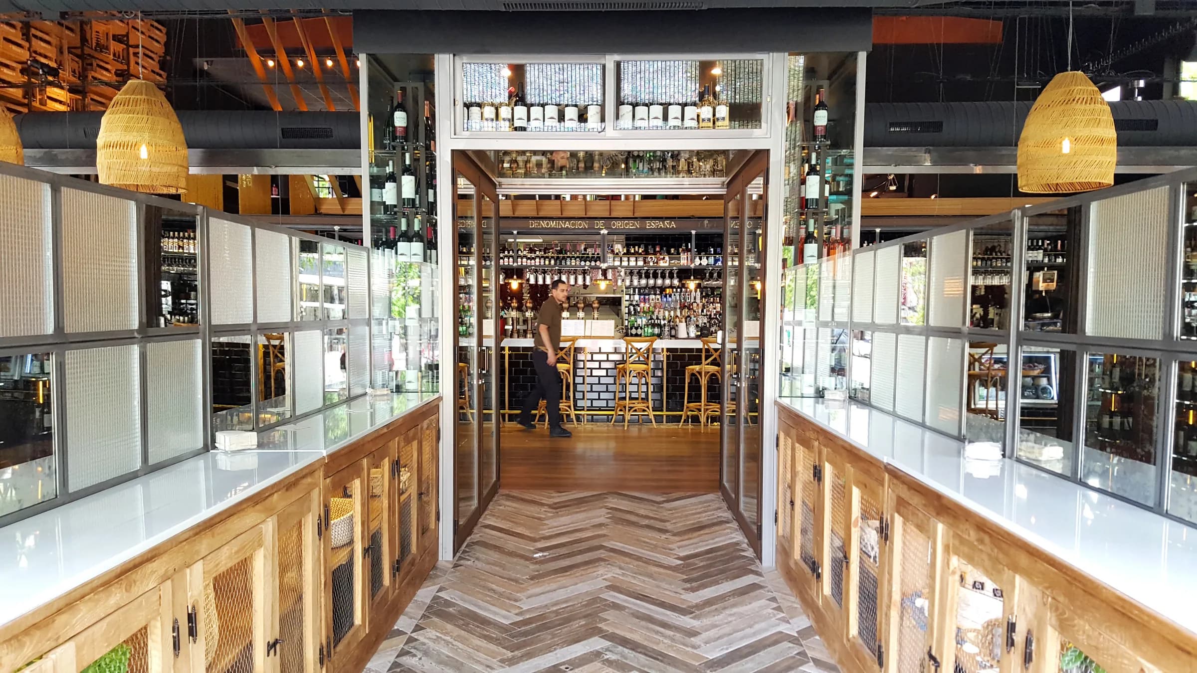 Restaurant Wine Storage Las Rozas Spain — D.O.