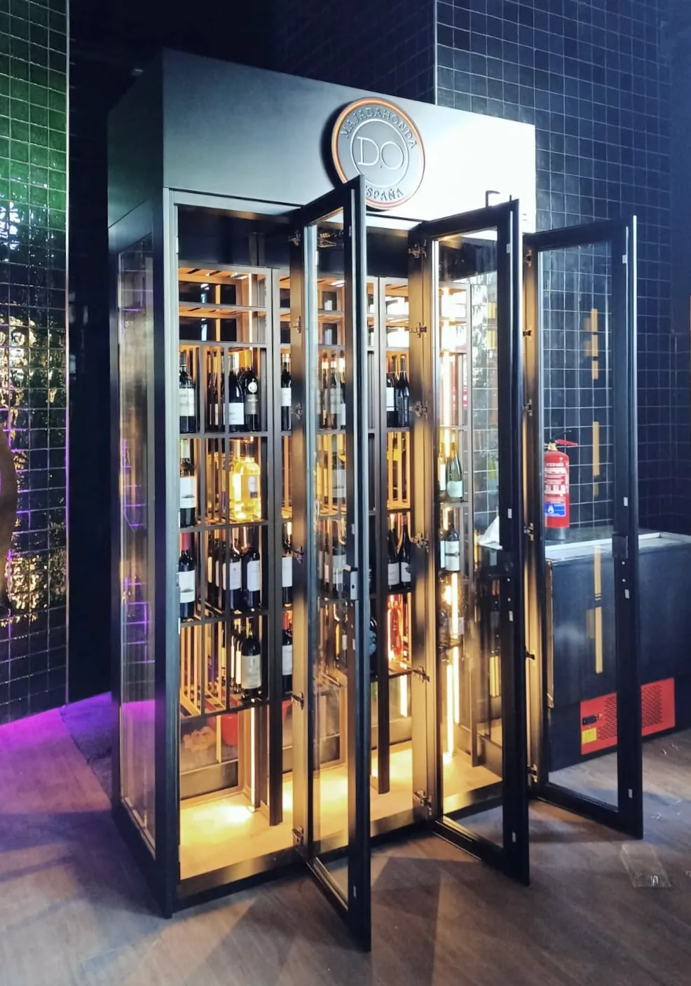 Restaurant Wine Cellar Majadahonda Spain — D.O.